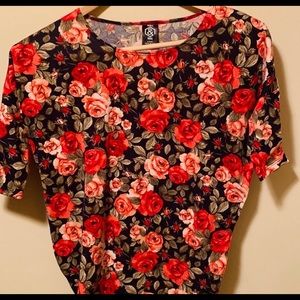 Agnes and Dora everyday tee